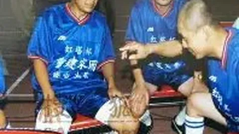 “补时阶段C罗送点球，助马内终结8场进球荒好评如潮👍️”